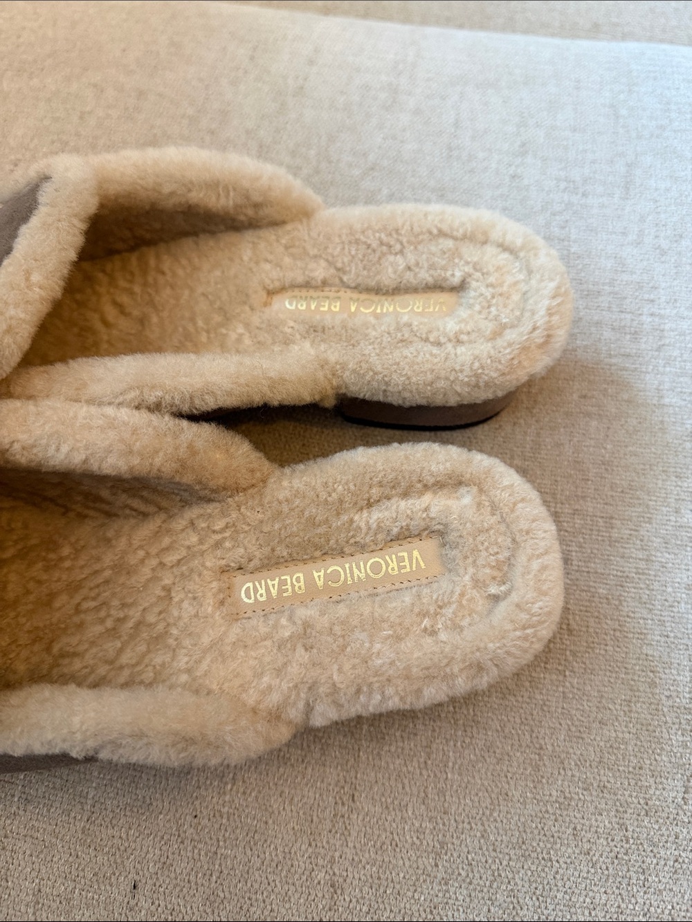 Veronica Beard Cecile Cap Toe Shearling Slides- size 7.5 - Picture 2 of 4